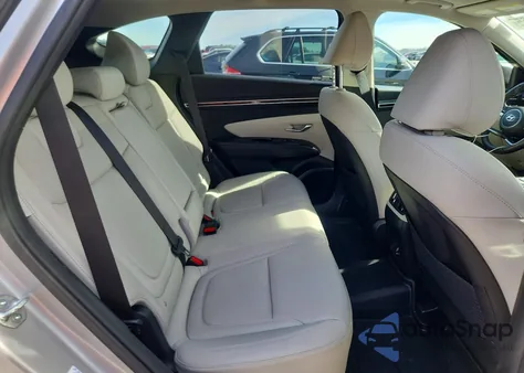 2024 Hyundai Tucson Limited z USA, uszkodzony, nr VIN KM8JECD11RU154857